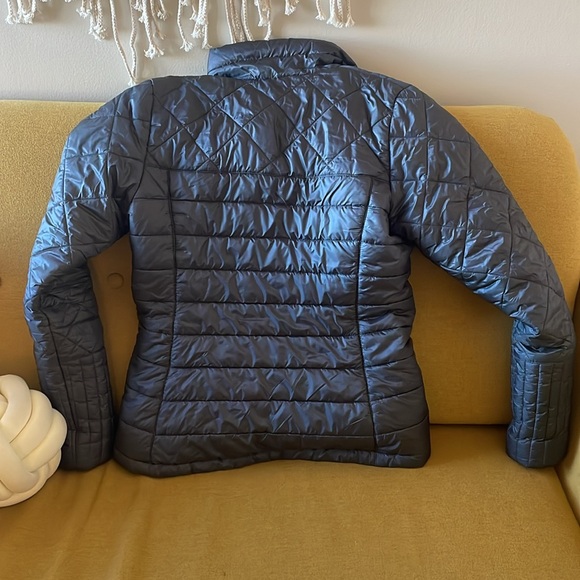 Women’s Patagonia size small - Picture 3 of 5